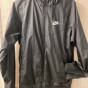 Nike Sportswear Windrunner Hooded Full-Zip Jacket Black 727324-010